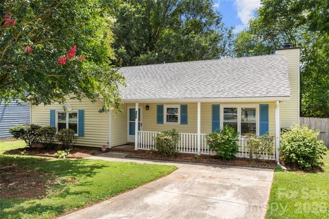 Photo of 4813 Von Court, Monroe, NC 28110 (MLS # 4398470)