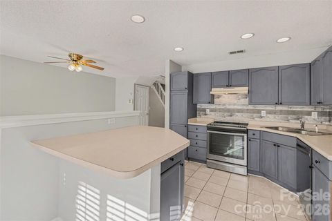 4557 Antelope Lane Charlotte NC 28269