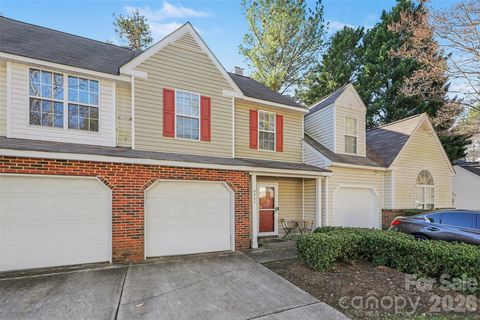 Photo of 4557 Antelope Lane, Charlotte, NC 28269 (MLS # 4331221)