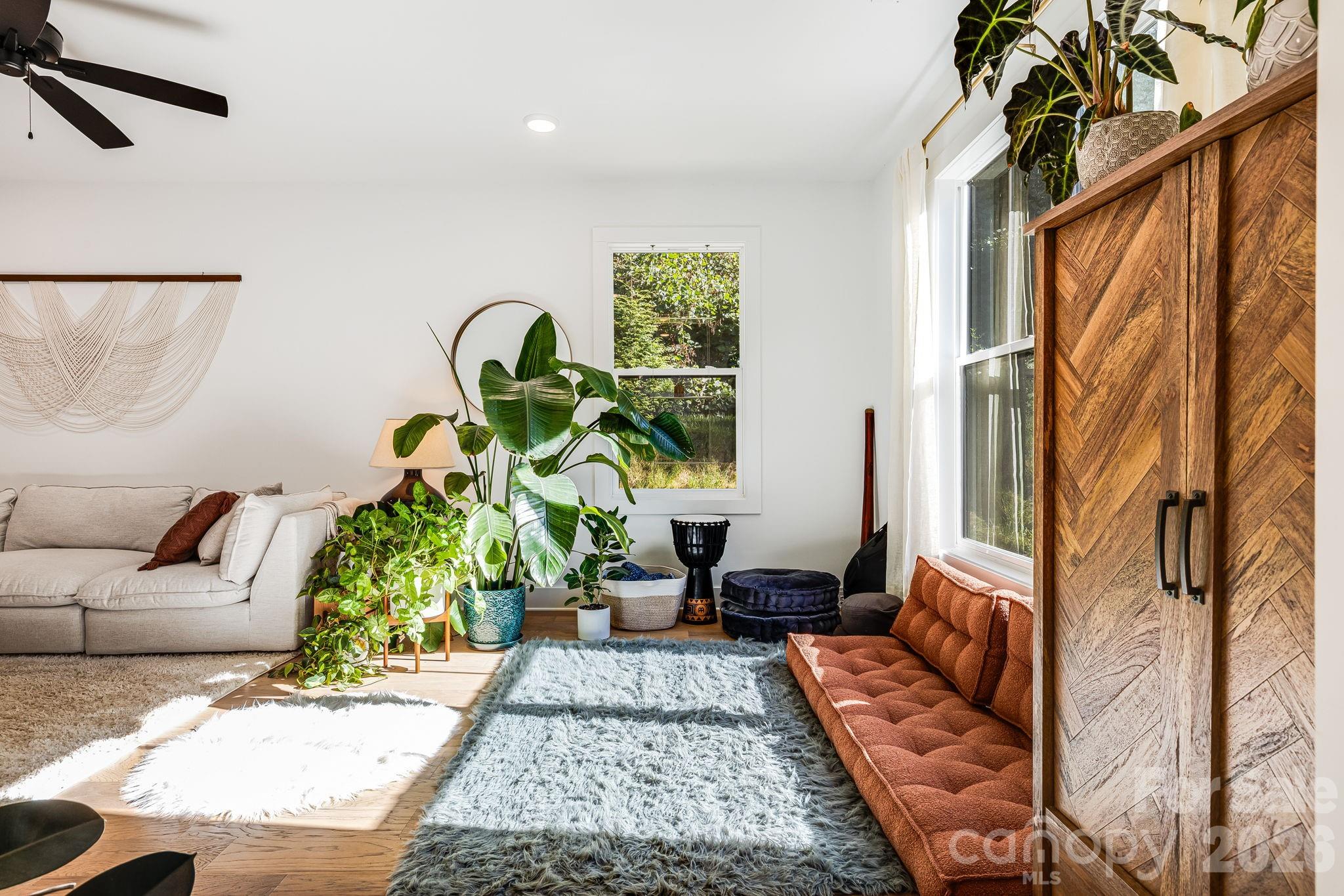 108 Glendale Avenue
