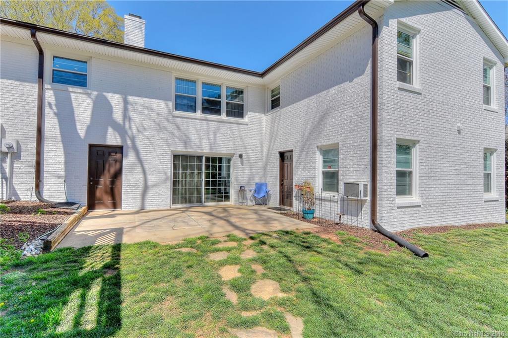 Lansdowne - Residential