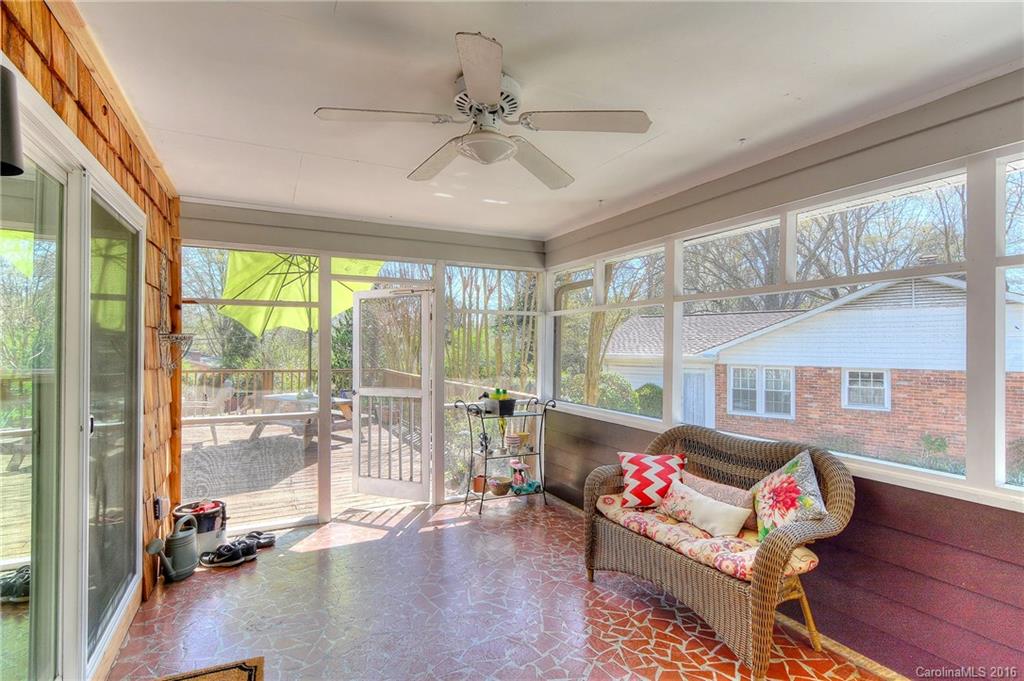 Lansdowne - Residential