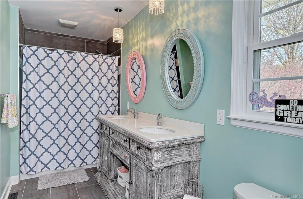 Lansdowne - Residential