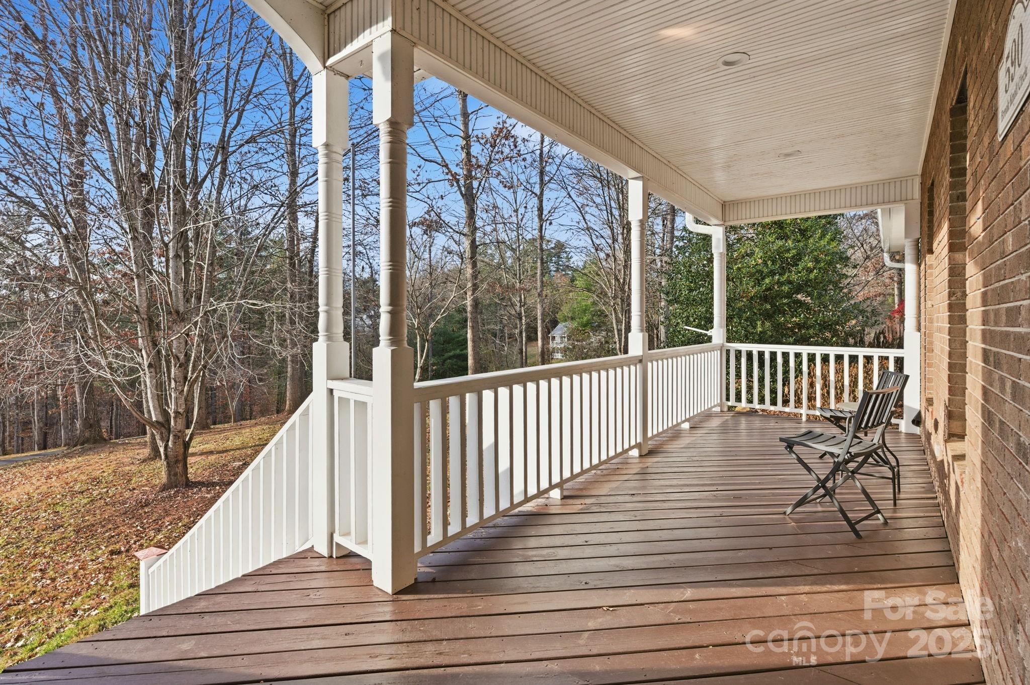 590 Brook Knoll Circle