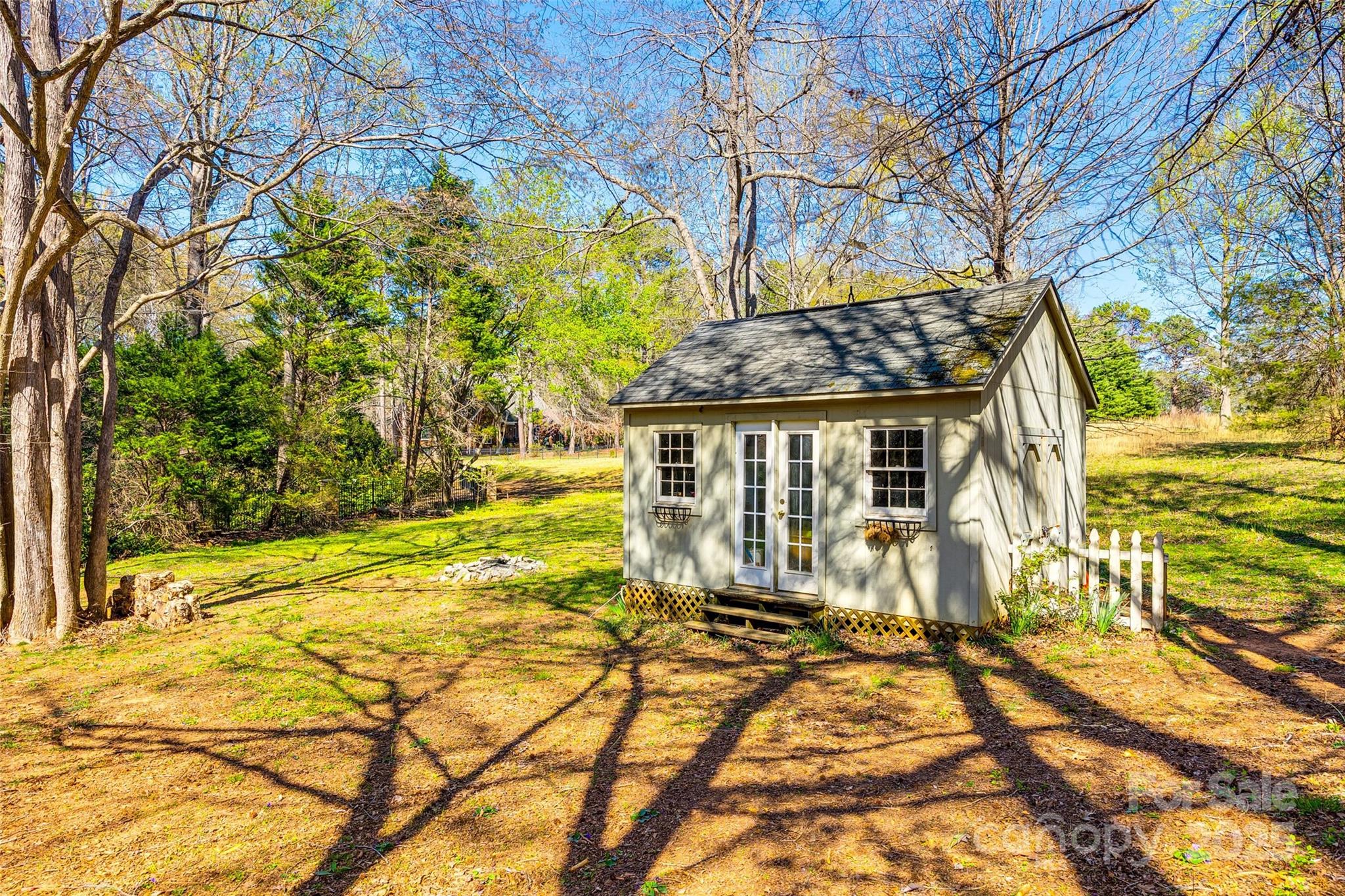 Vanderlakes - Residential