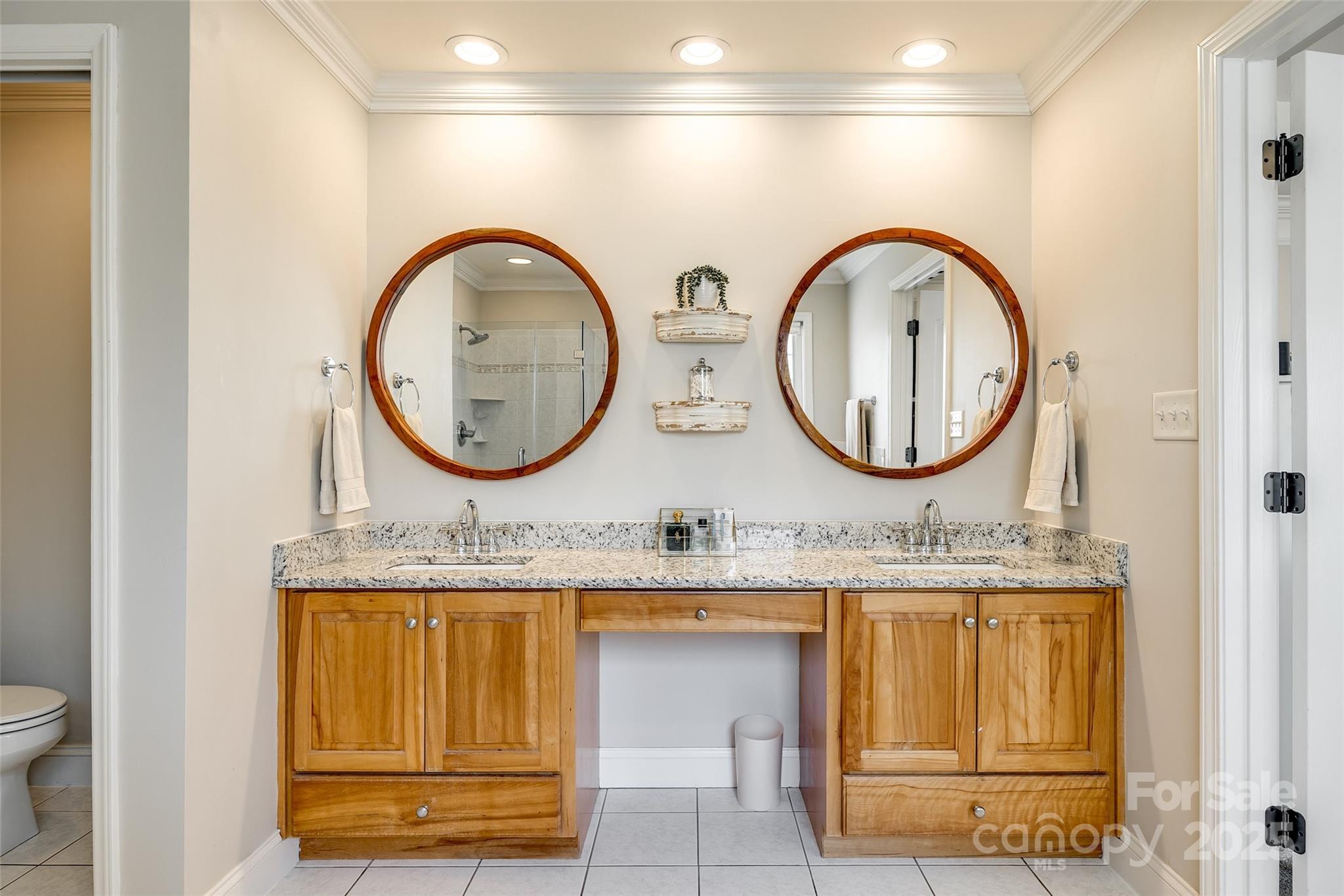 Vanderlakes - Residential