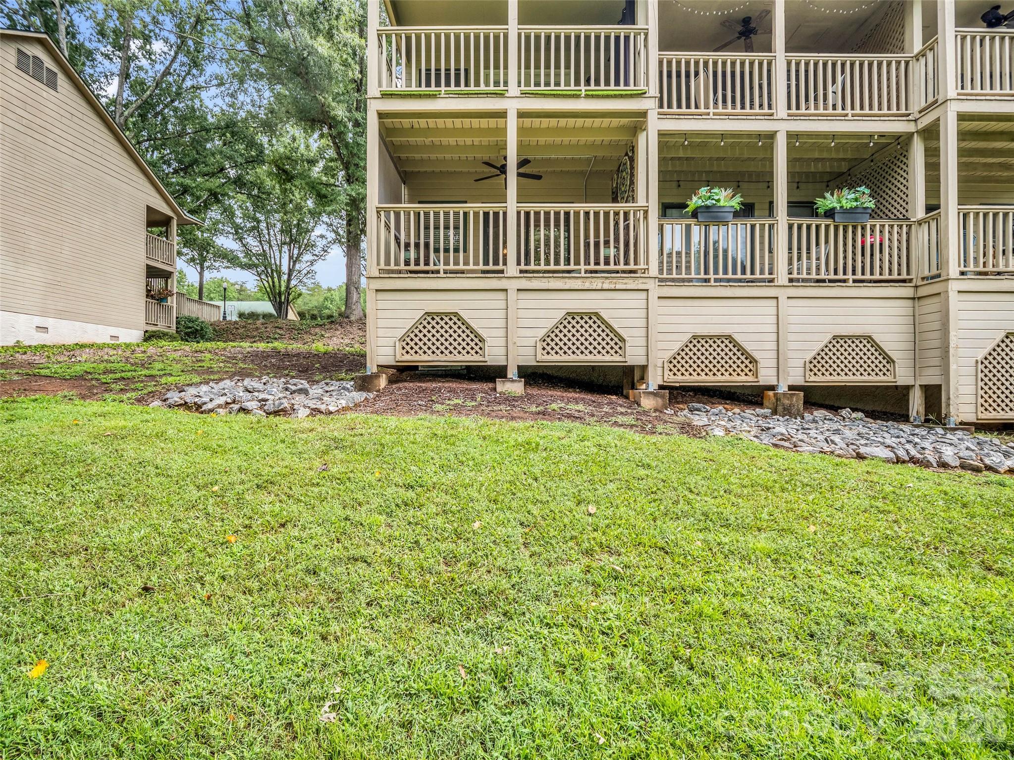 160 Whitney Boulevard 21