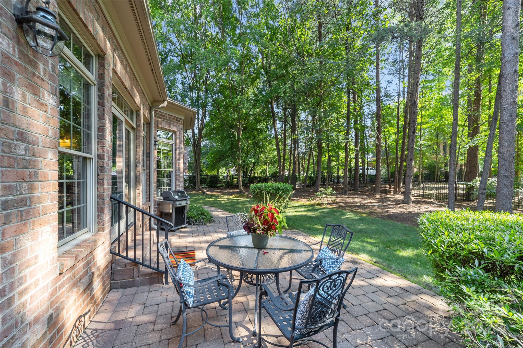 The Peninsula - Residential