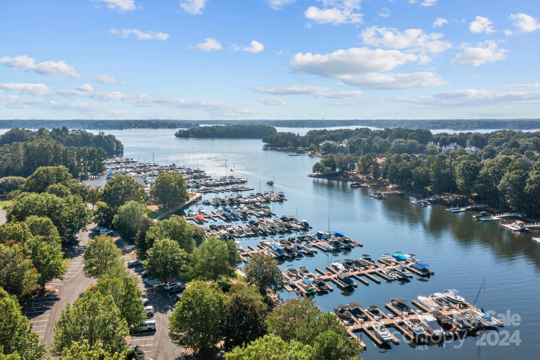 The Peninsula - Residential