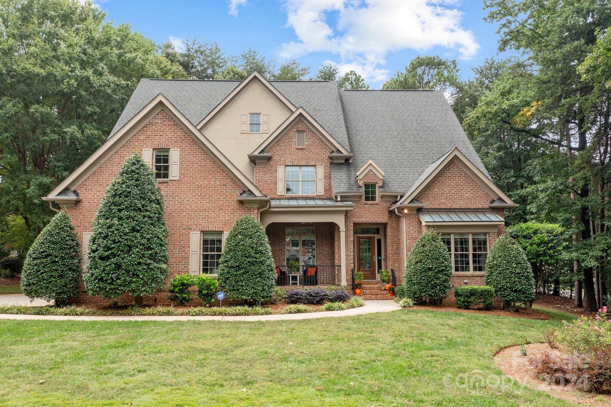 The Peninsula - Residential