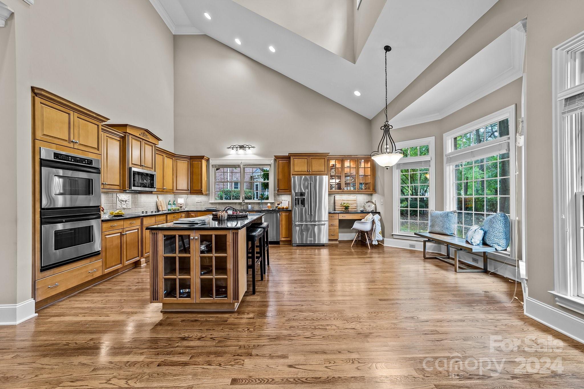 The Peninsula - Residential