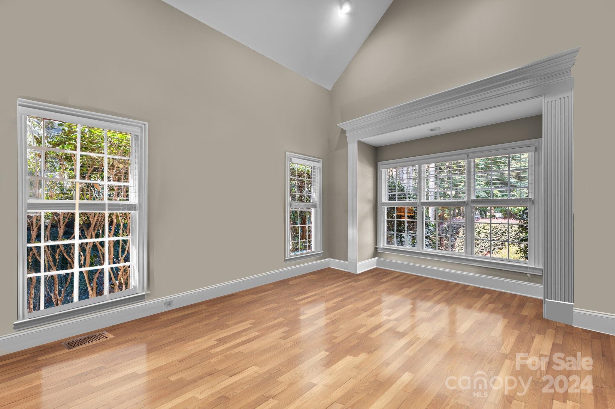 The Peninsula - Residential