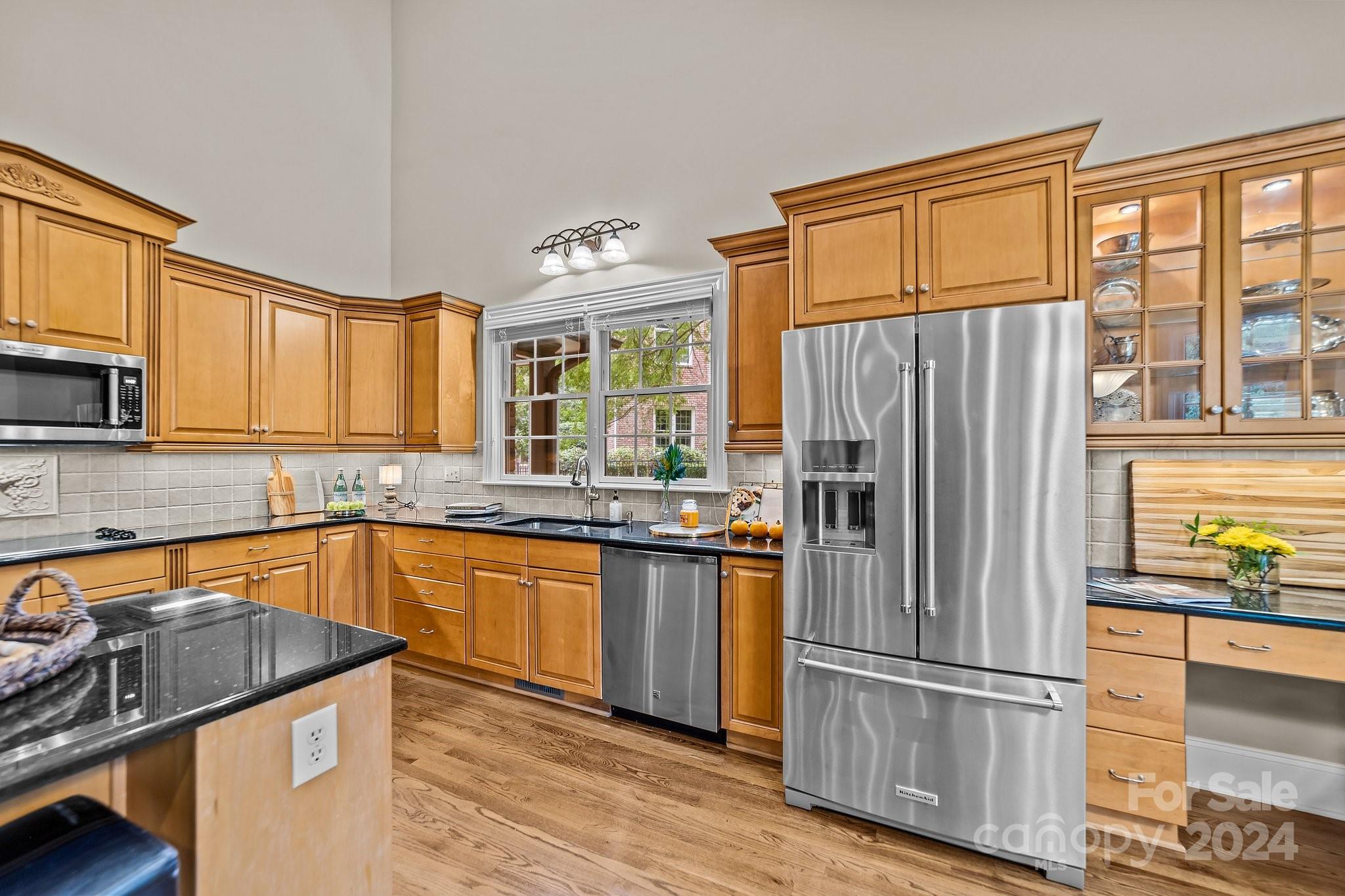 The Peninsula - Residential