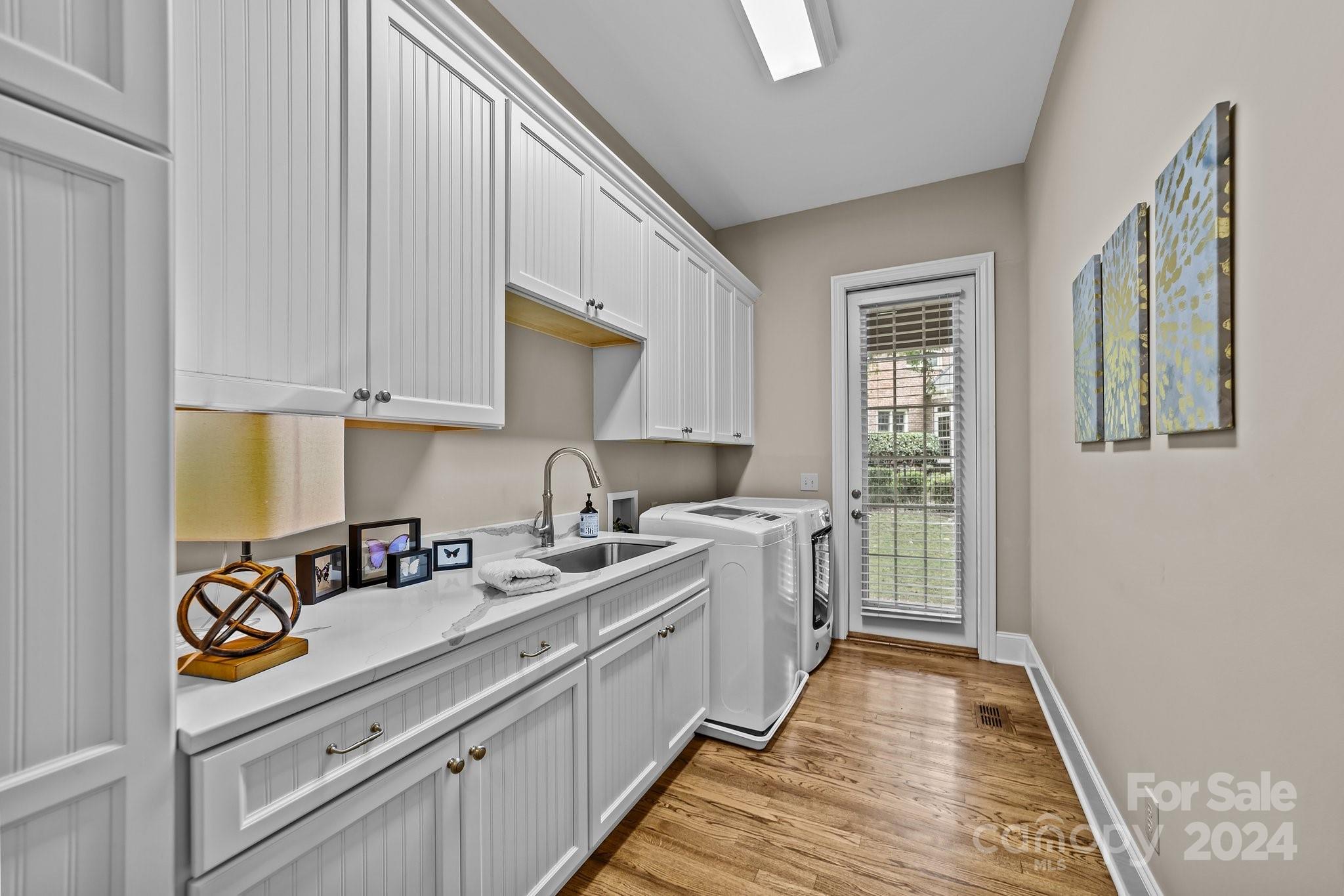 The Peninsula - Residential