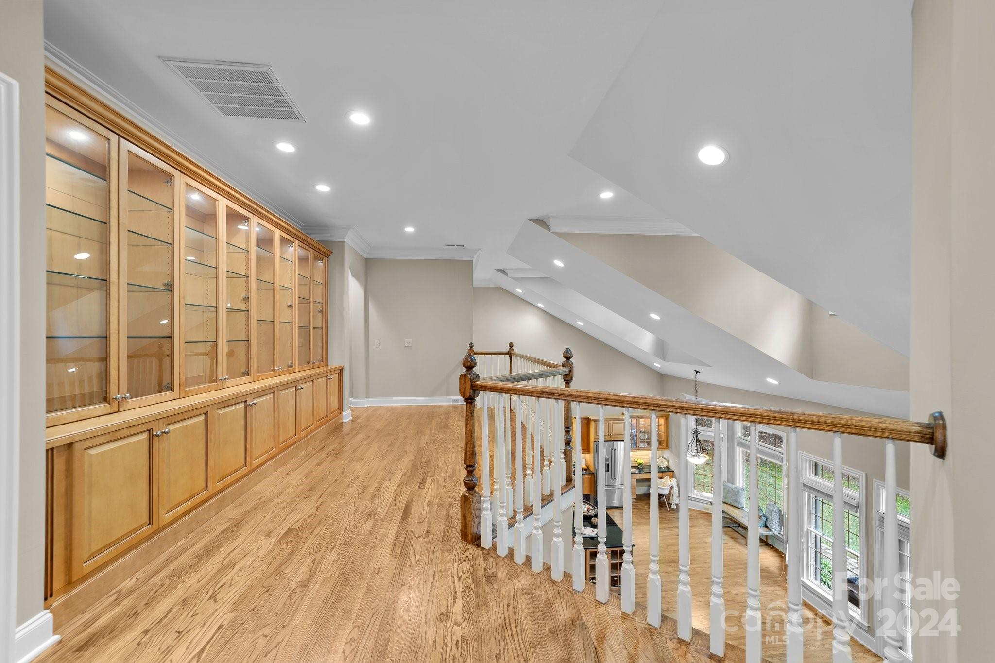 The Peninsula - Residential