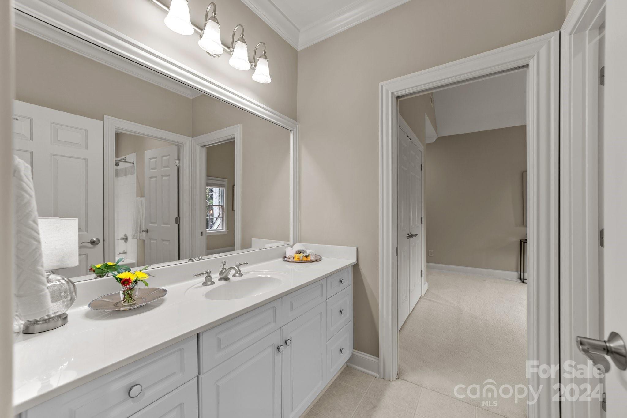 The Peninsula - Residential