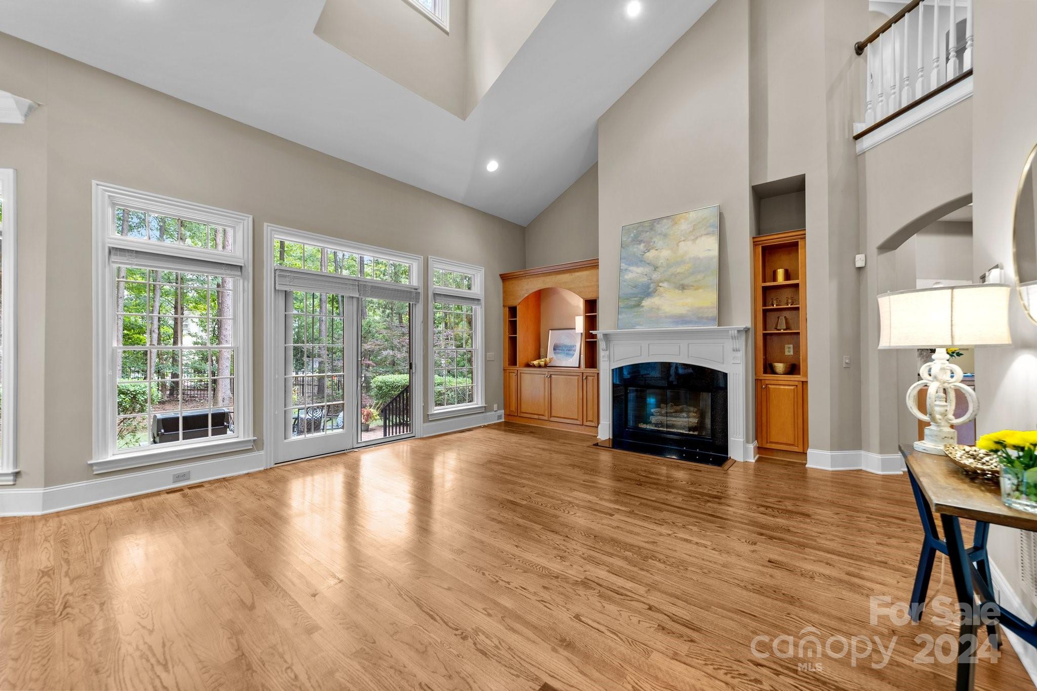 The Peninsula - Residential