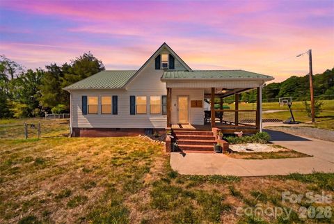 Photo of 4039 Hartland Road, Lenoir, NC 28645 (MLS # 4383093)