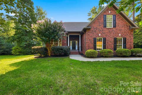 Photo of 254 Streamside Place, Mooresville, NC 28115 (MLS # 4415969)