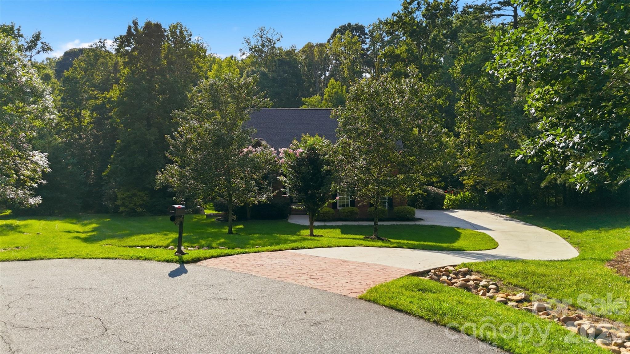 254 Streamside Place