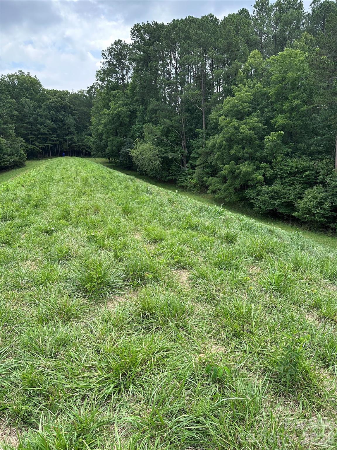1000 Kingsway Drive, King, NC, 27021