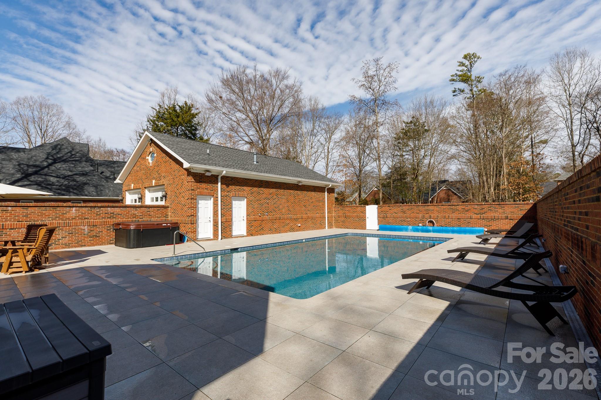 Meadow Lakes Ii - Residential