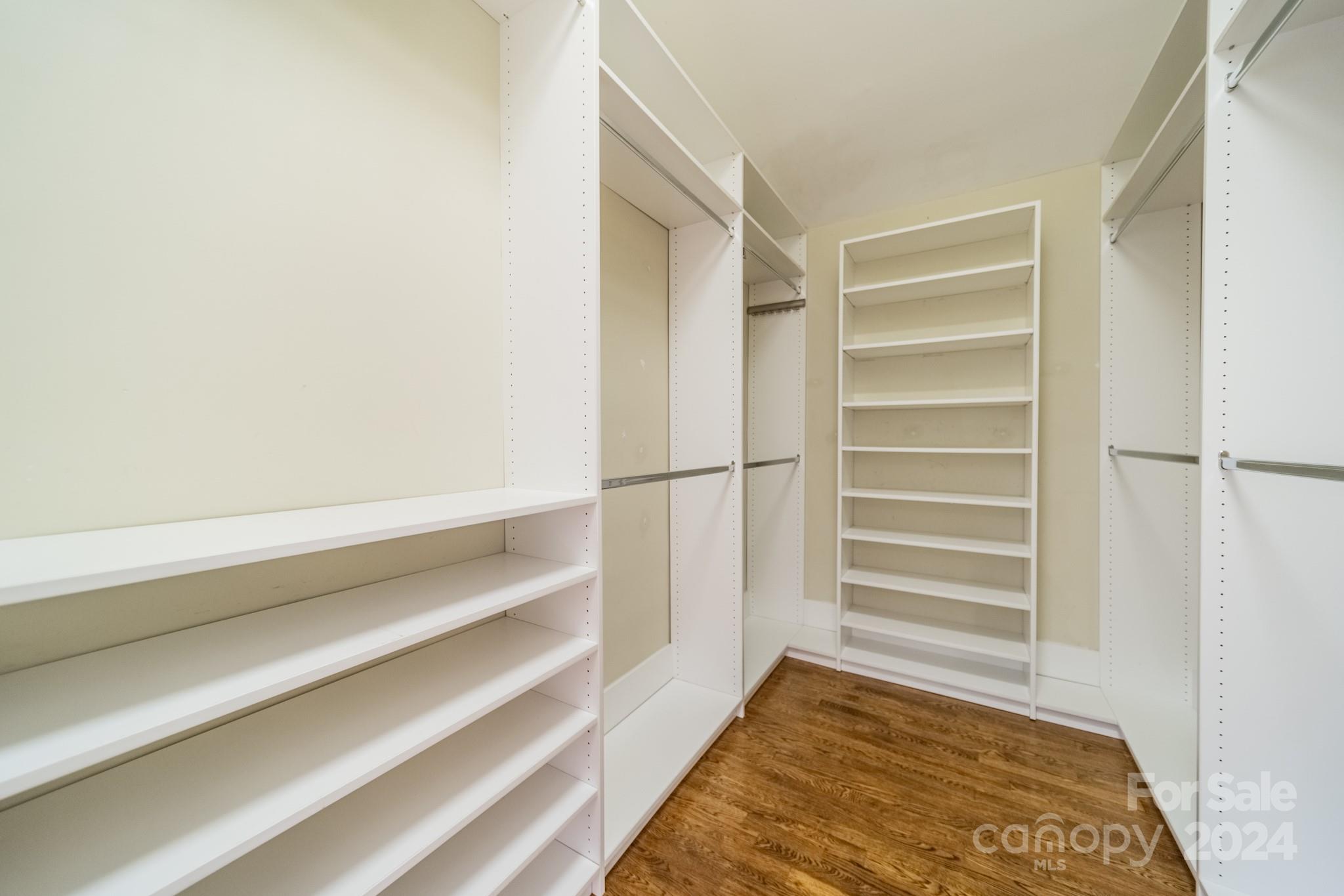 Sherwood Forest - Residential