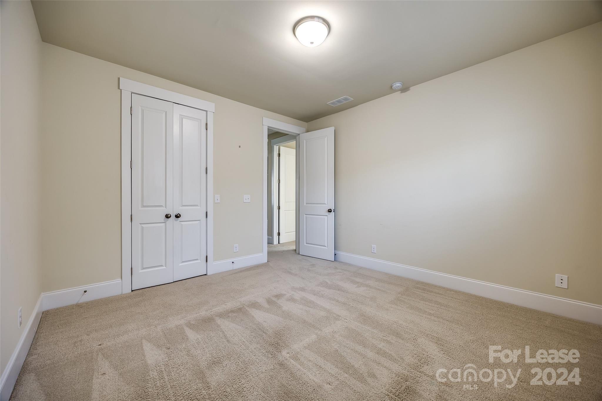 Riverwalk - Residential Lease