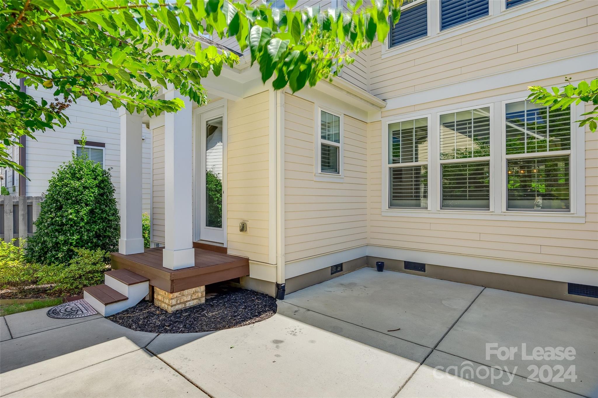 Riverwalk - Residential Lease