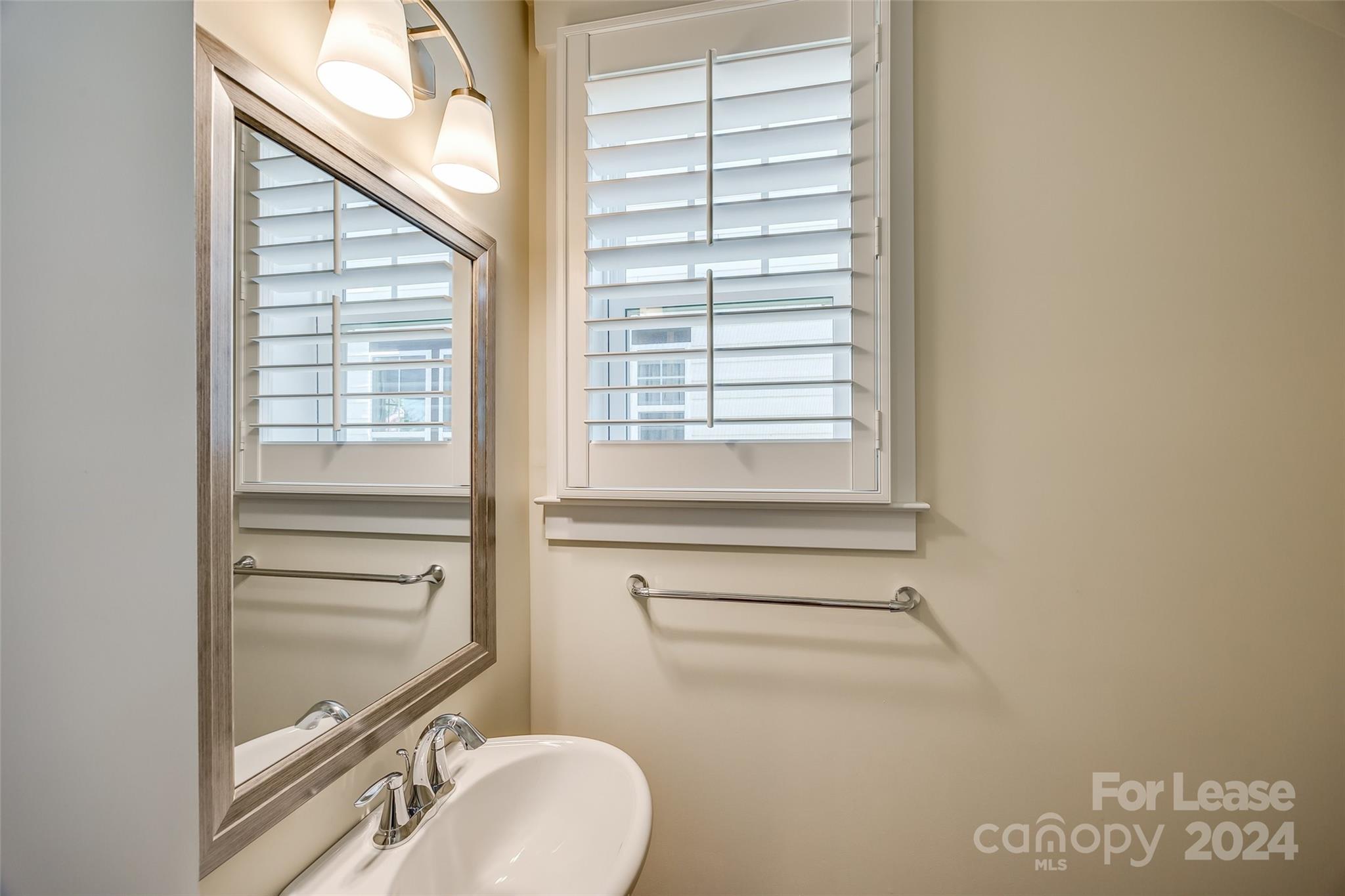 Riverwalk - Residential Lease