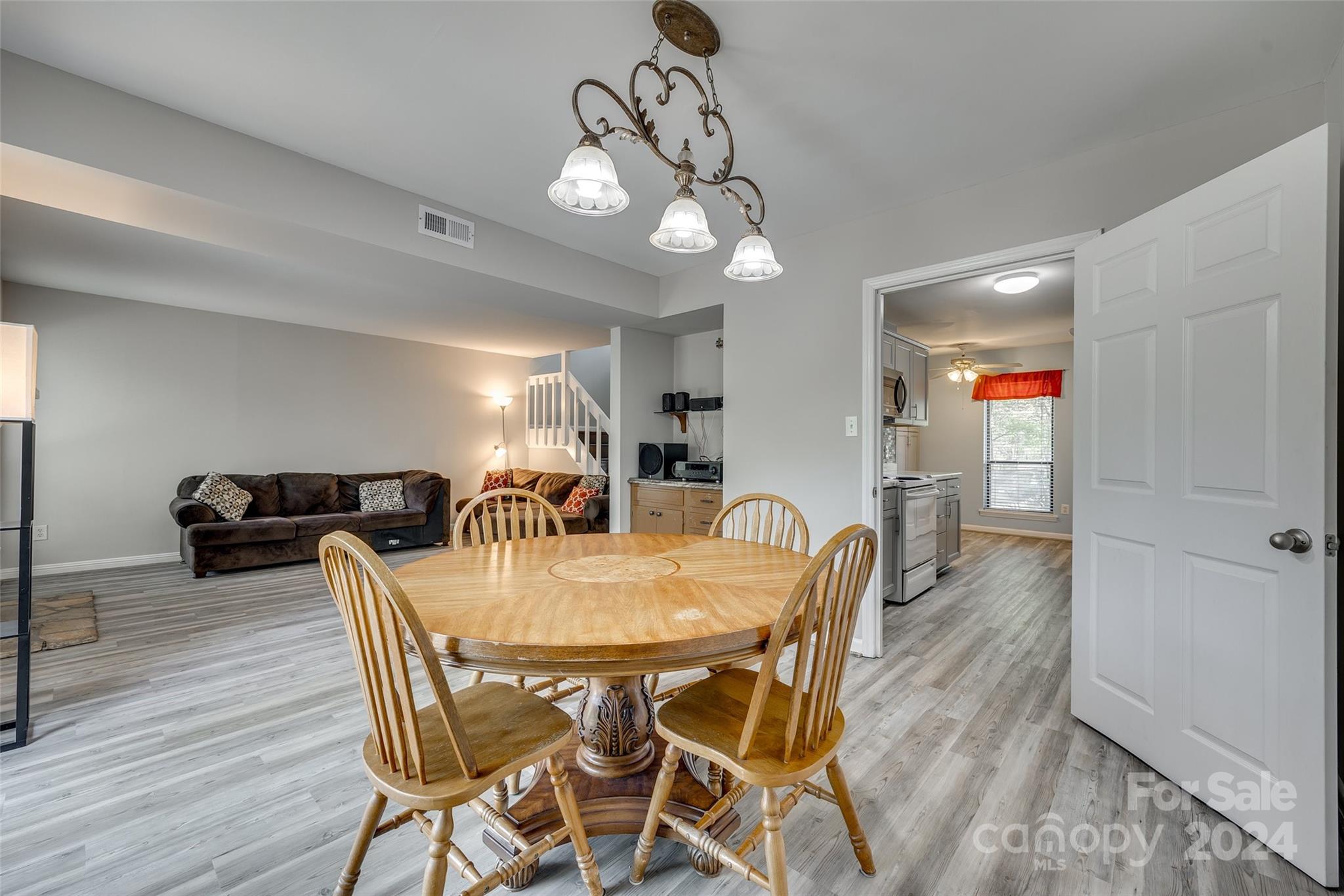 The Tyes - Residential