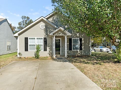 1623 Forest Stream Court Charlotte NC 28213