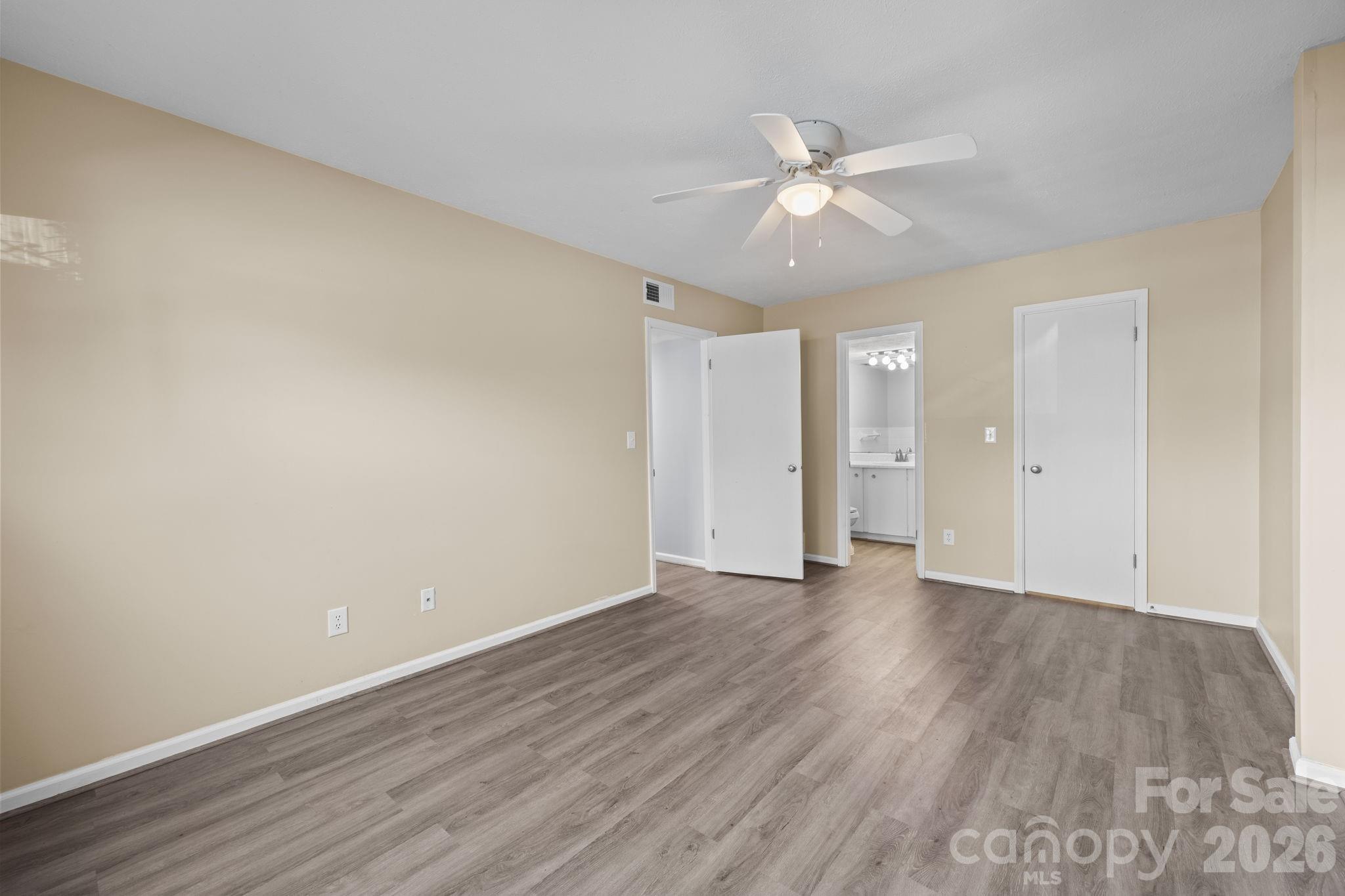 Holly Crest - Residential