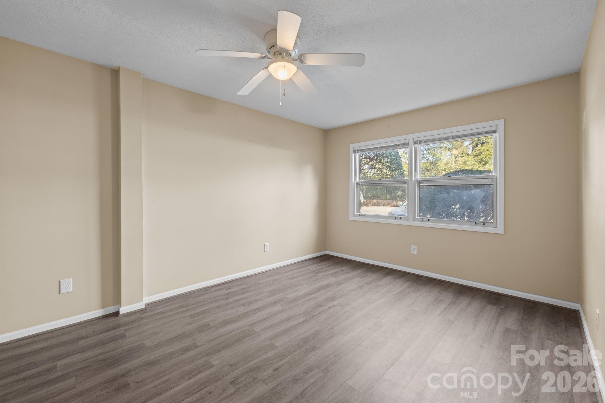 Holly Crest - Residential