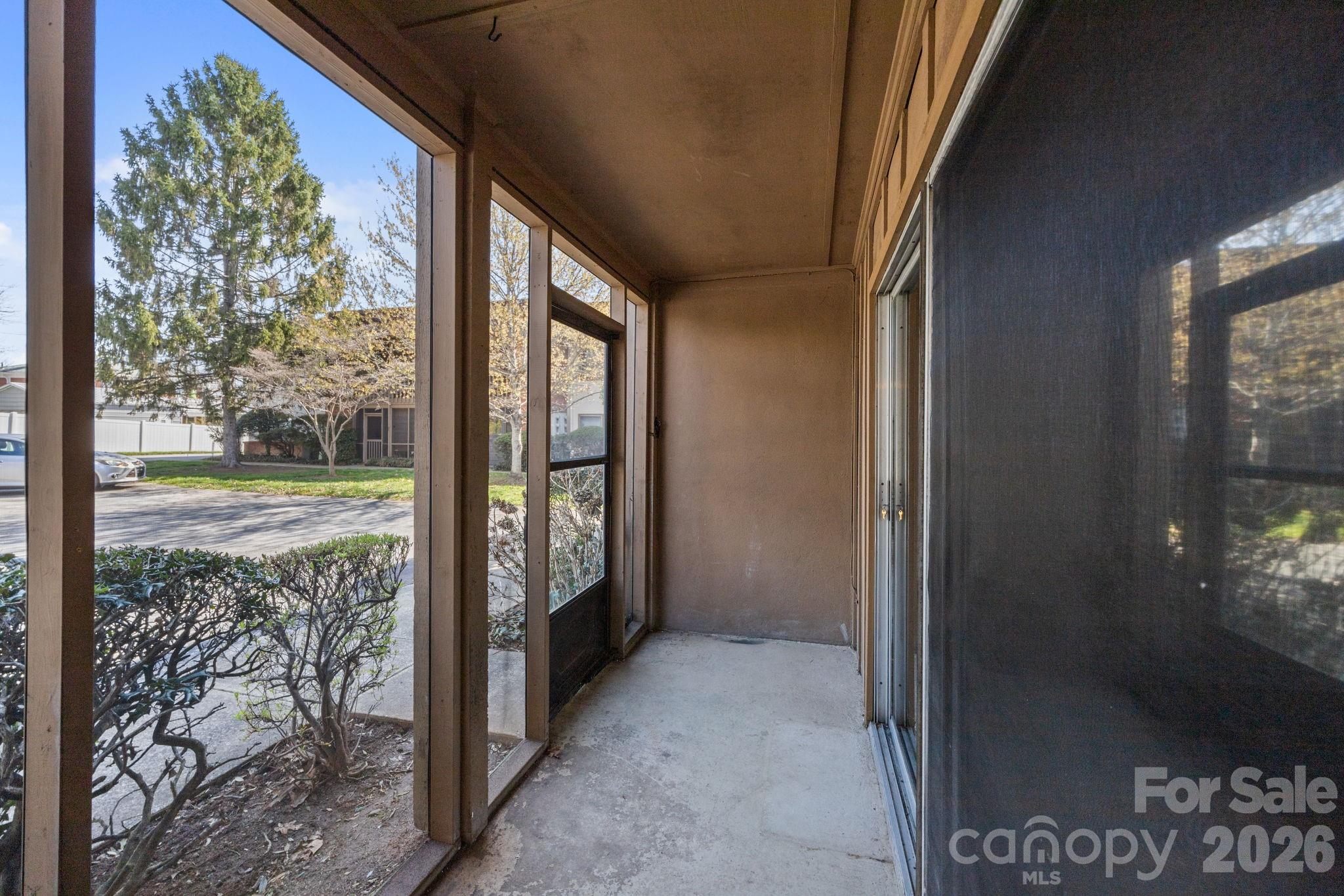 Holly Crest - Residential