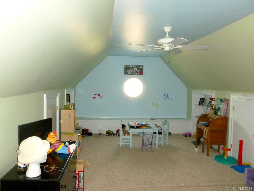 Hoffman Place - Residential