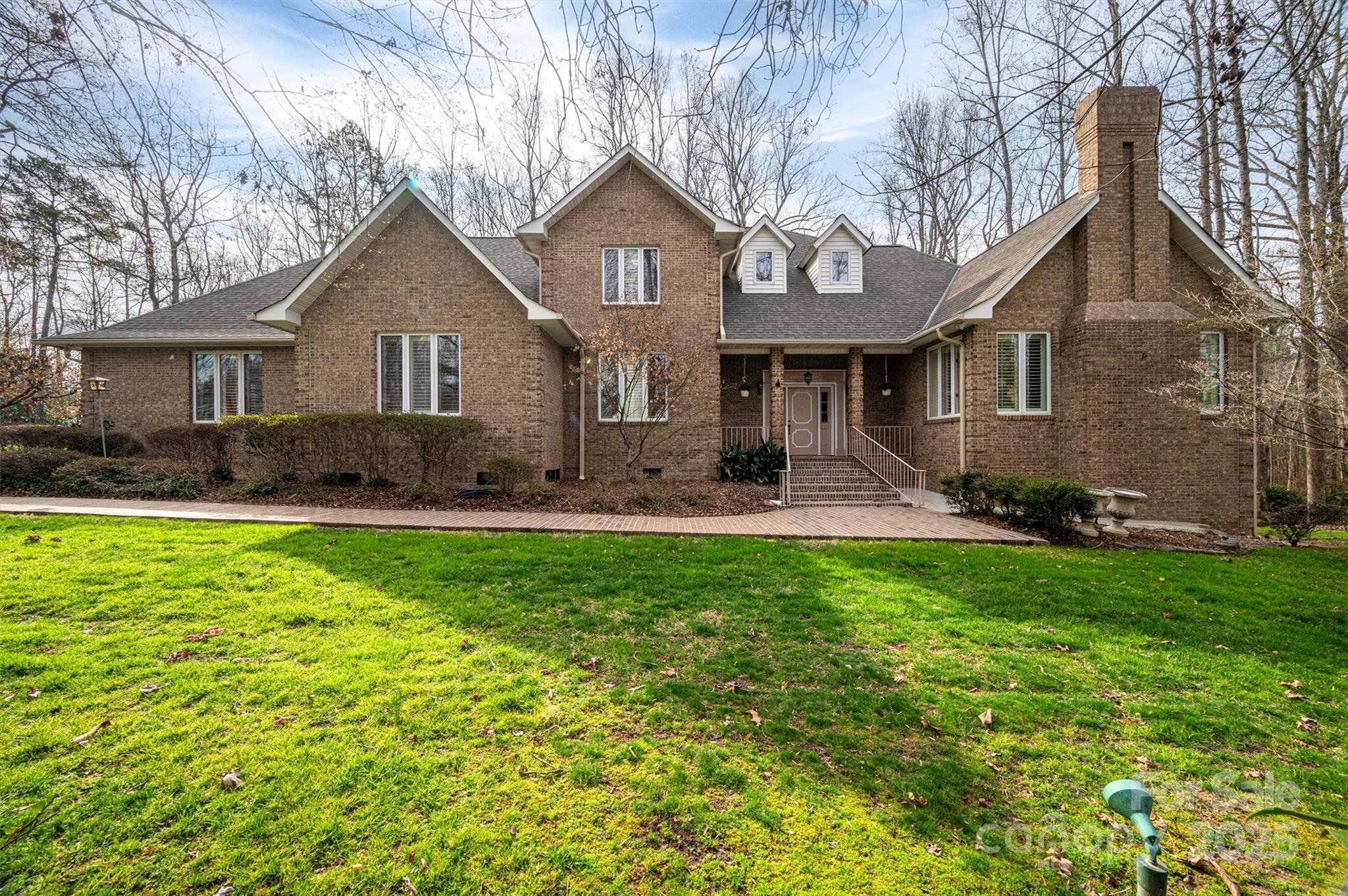 1816 Country Garden Drive