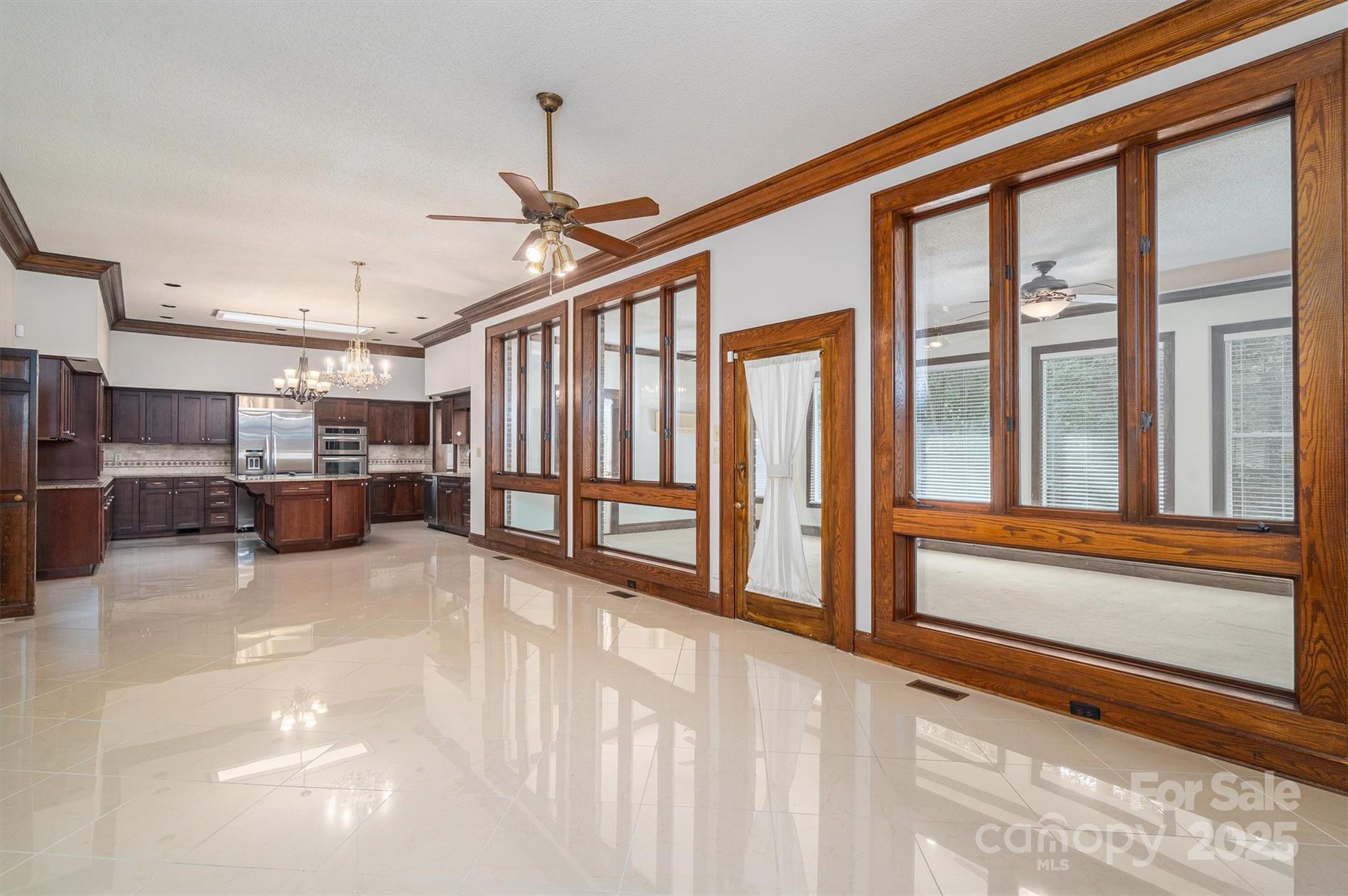 Country Club Gardens - Residential