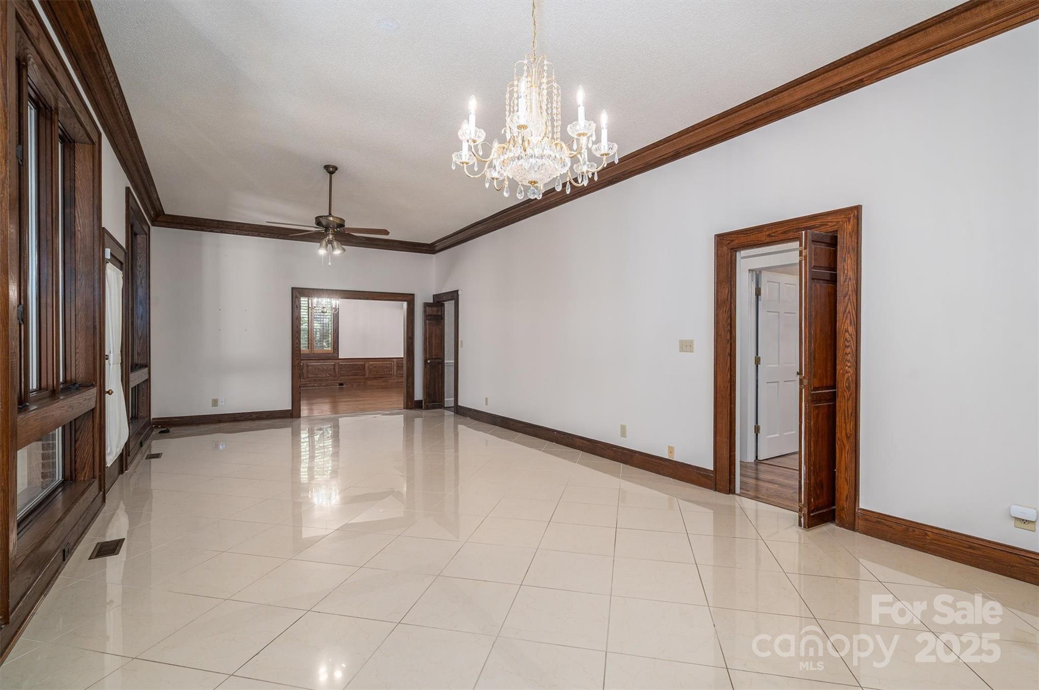 Country Club Gardens - Residential