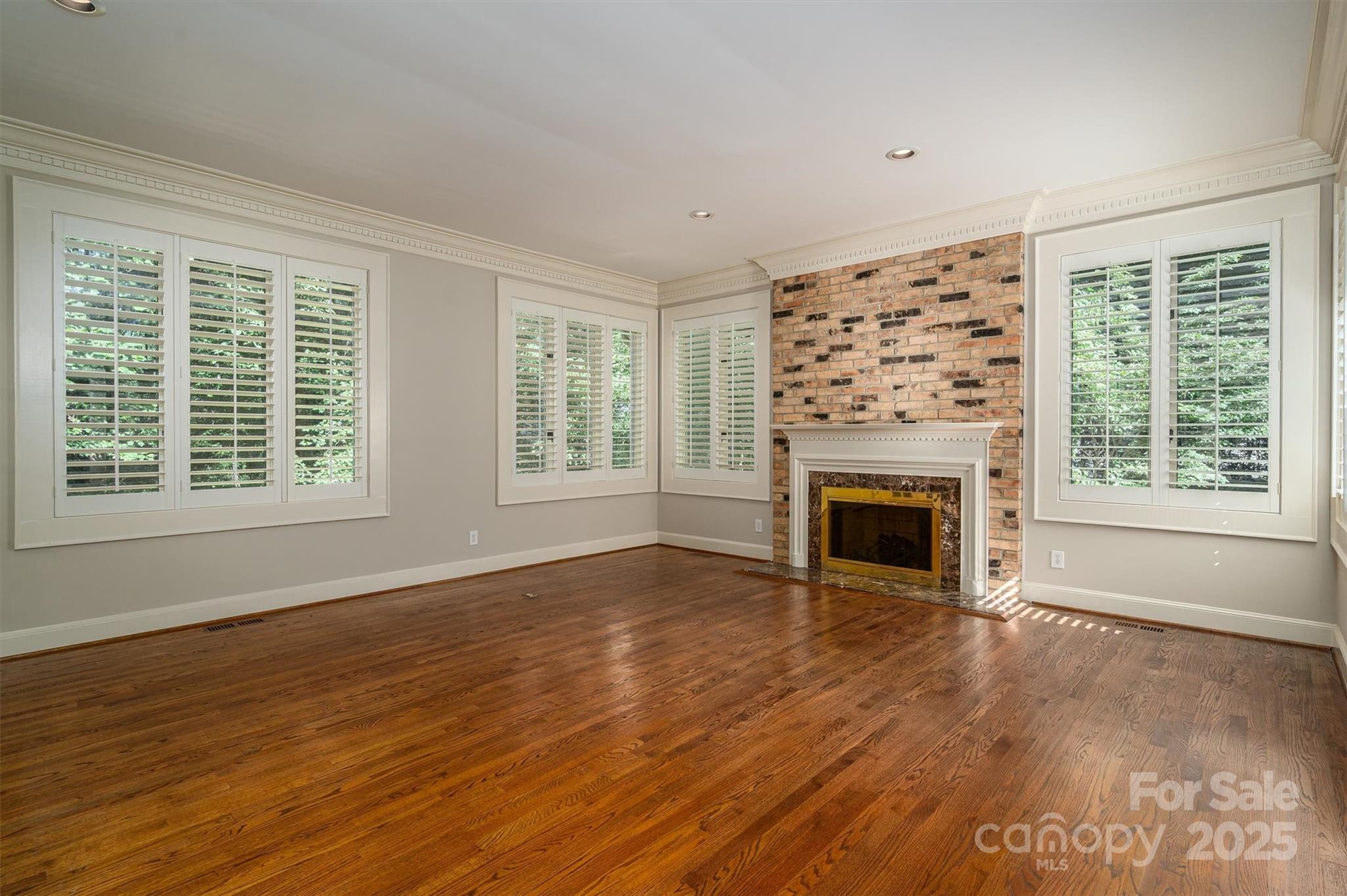1816 Country Garden Drive