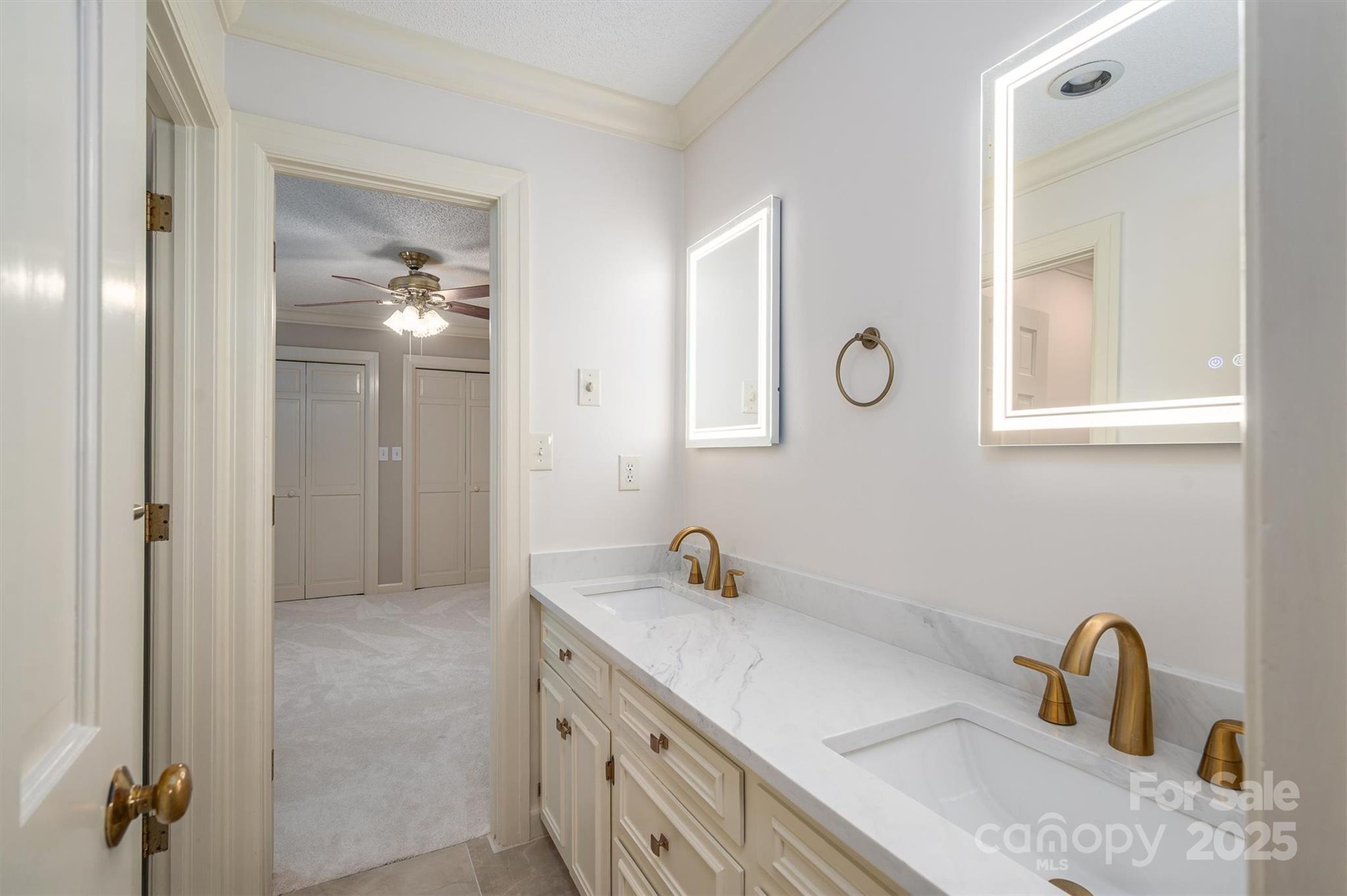 Country Club Gardens - Residential