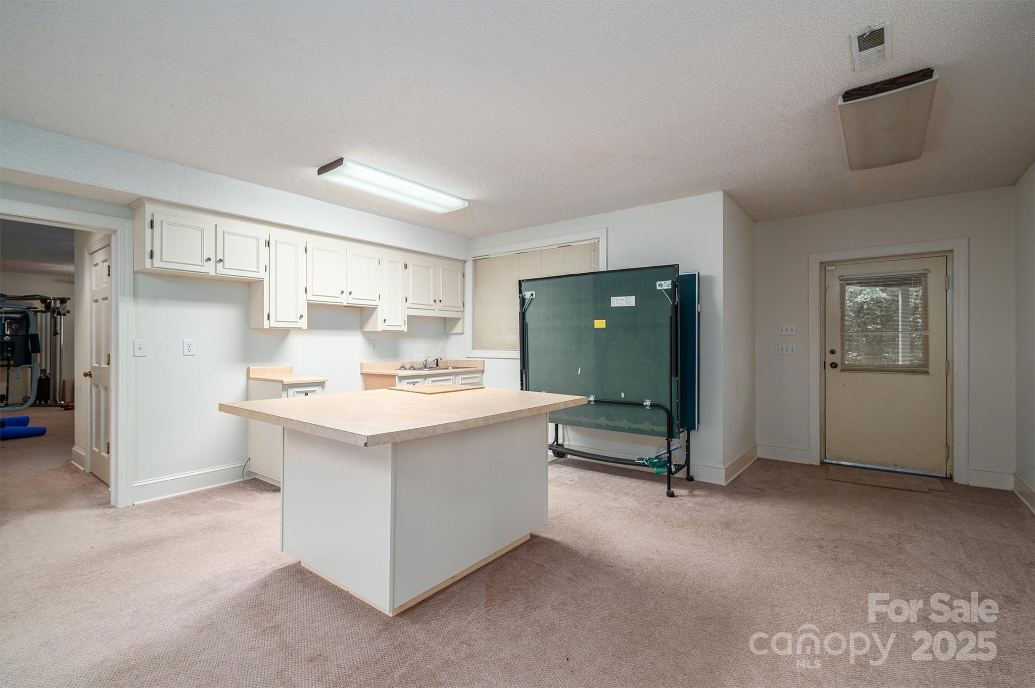 Country Club Gardens - Residential