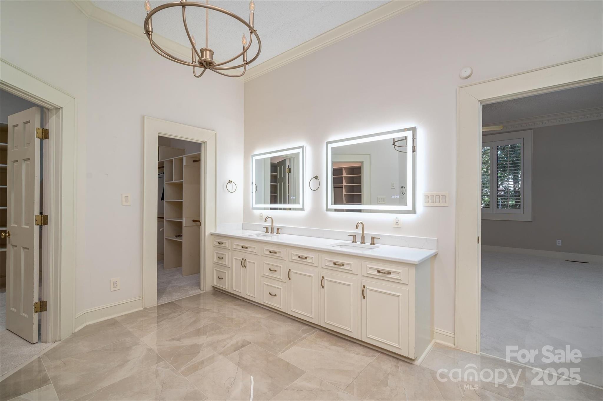 Country Club Gardens - Residential