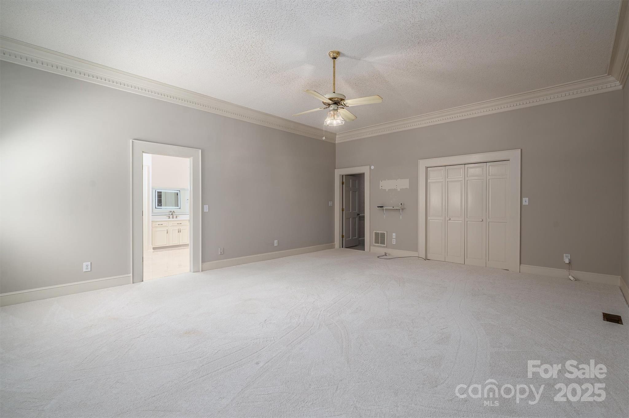 Country Club Gardens - Residential