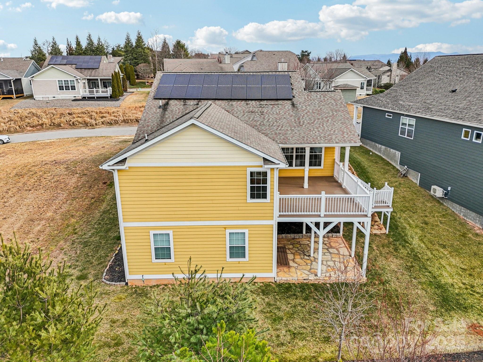 The Views at Rose Hill - Residential