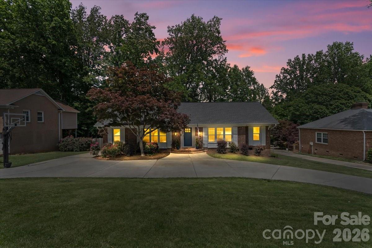Beverly Woods - Residential