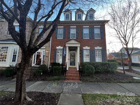 Photo for 212 S Faulkner Way