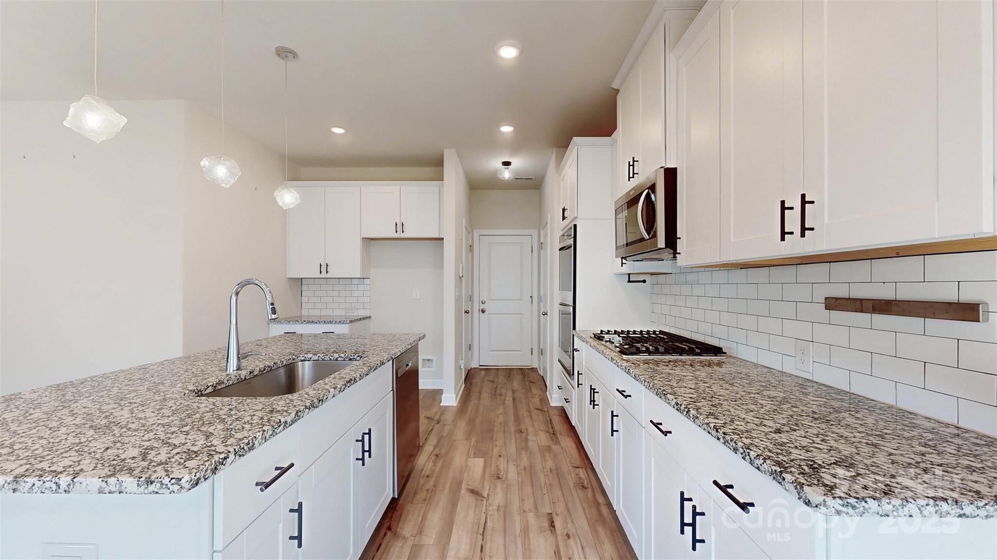 Anniston Chase - Residential