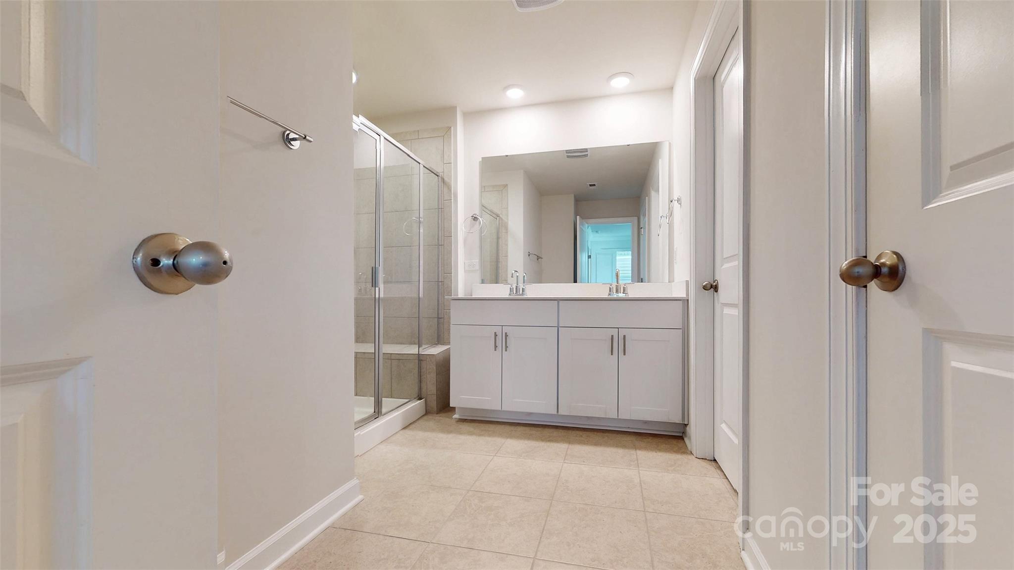 Anniston Chase - Residential