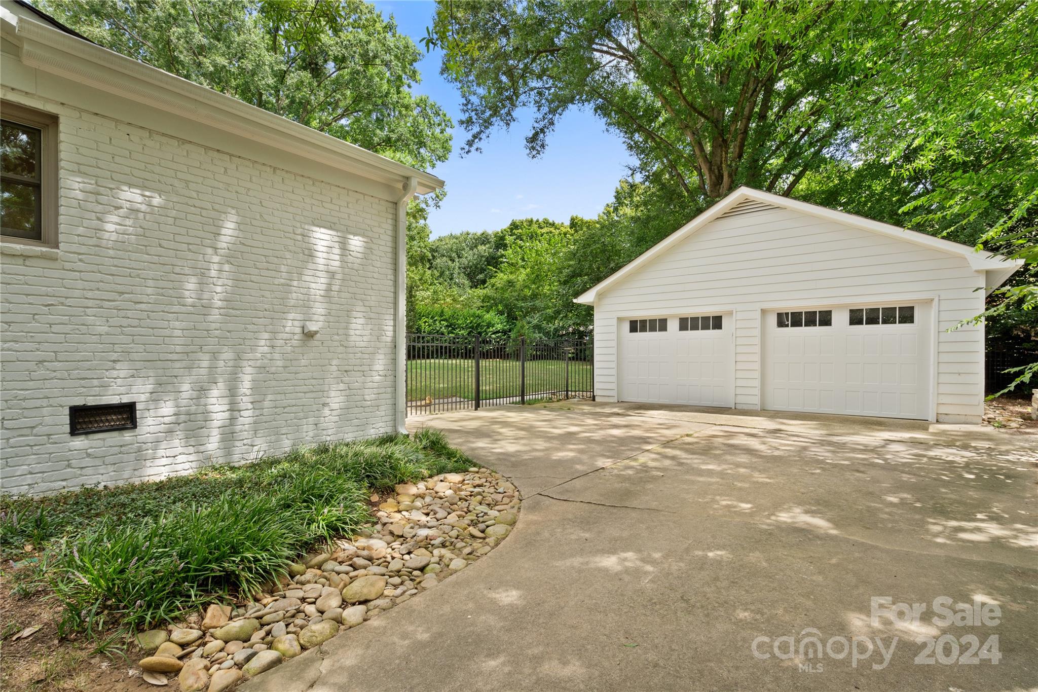 Barclay Downs - Residential